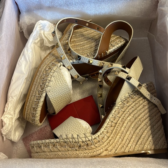 Valentino Women's Rockstud Double Espadrille Wedge Sandals Cream Size 38 - Picture 2 of 6
